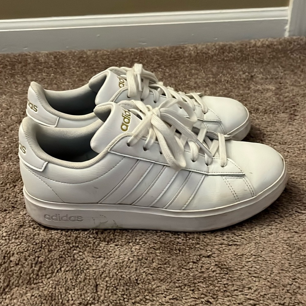 Adidas Grand Court Sneakers